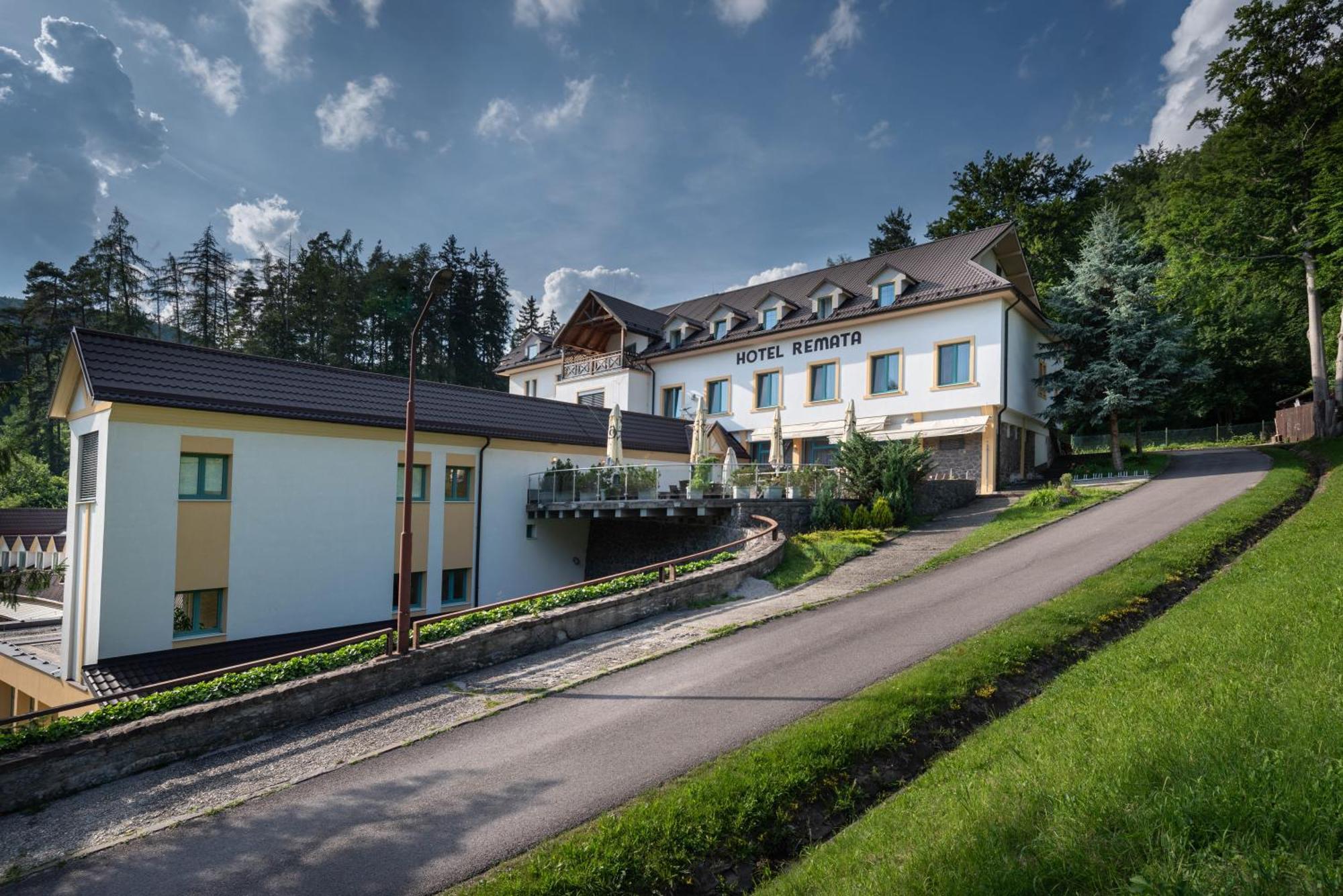 Horský hotel Remata Raztocno Exteriér fotografie