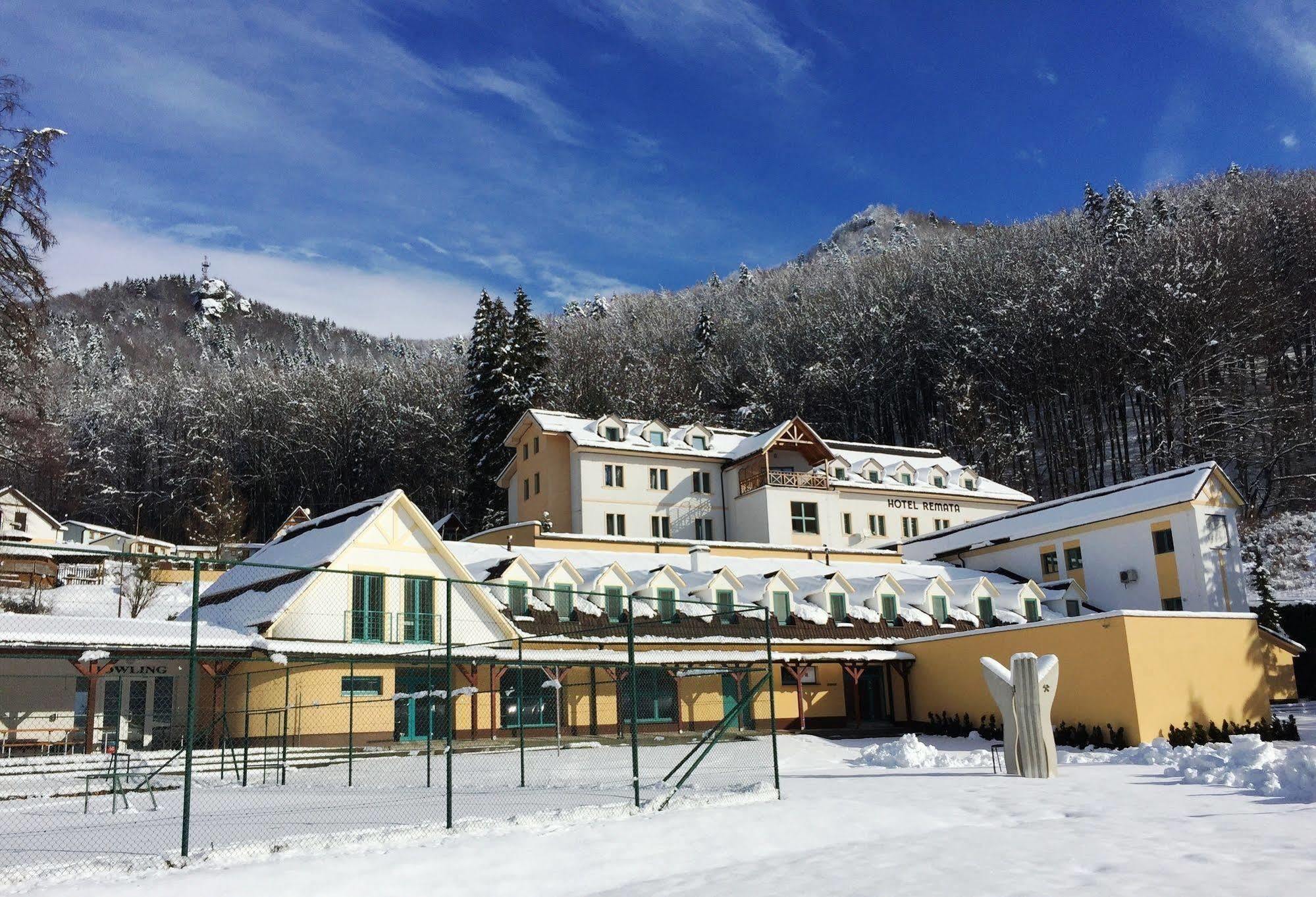 Horský hotel Remata Raztocno Exteriér fotografie